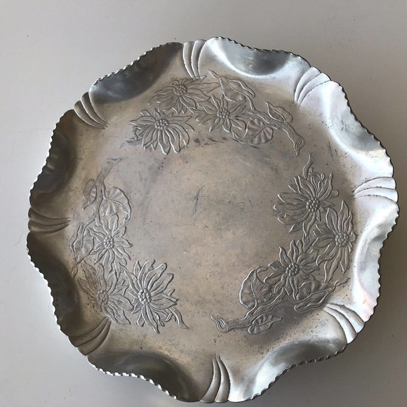 Farber Shelvin Inc Aluminum Tray Round Handwrought Flowers Pre-owned - Picture 6 of 12
